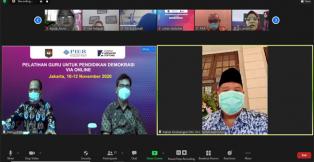 Pelatihan Guru Pendidikan Demokrasi Via Daring